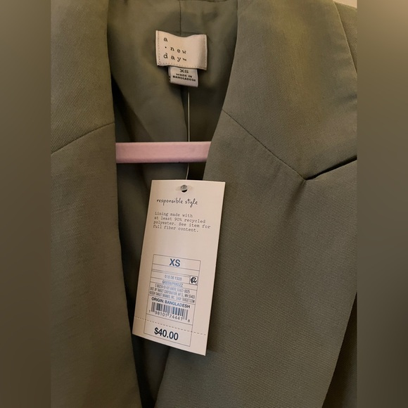NWT: A New Day/Target Double-Breasted Blazer in Olive - Picture 2 of 3